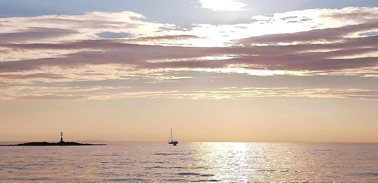 Apartmani Marina Porec Bagian luar foto