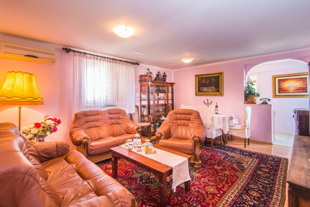 Apartmani Marina Porec Bagian luar foto