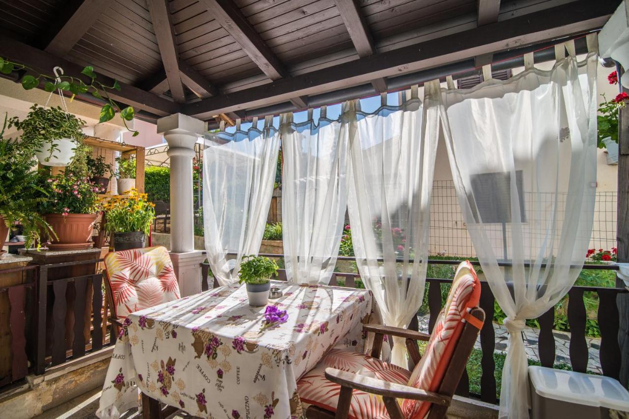 Apartmani Marina Porec Bagian luar foto